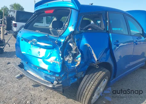 2007 Toyota Corolla Matrix Xr z USA, uszkodzony, nr VIN 2T1KR32E87C627425